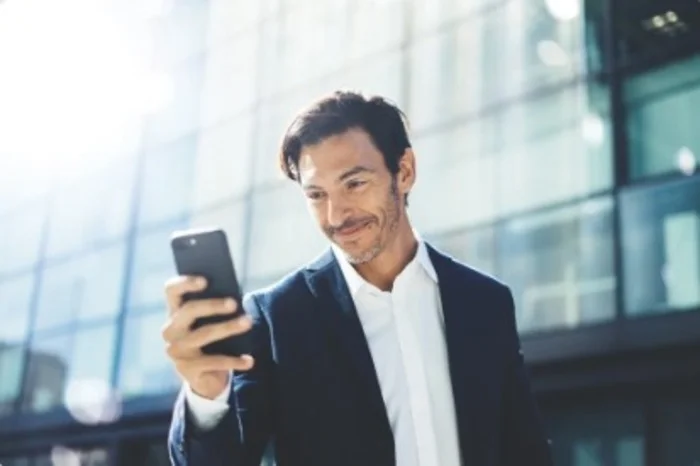 How Effective Communication Enhances Business Performance